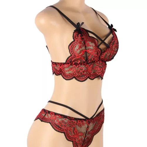 SUBBLIME – csipke felső és bugyi szett L/XL méretben
