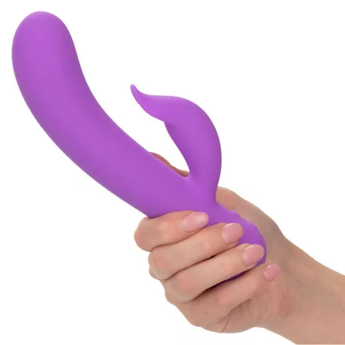 CALEXOTICS – ELSŐ VIBRÁTOR PLEASER FELTÖLTHETŐ LILA