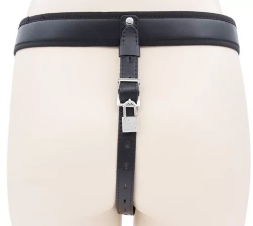Belt Full Black – stílusos fekete kizáró öv