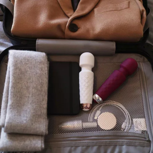 Dorcel Mini vibrátor 20 mód, csendes, USB töltés 15,5 cm lila